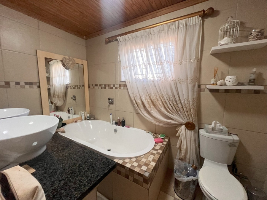 3 Bedroom Property for Sale in Ehrlich Park Free State